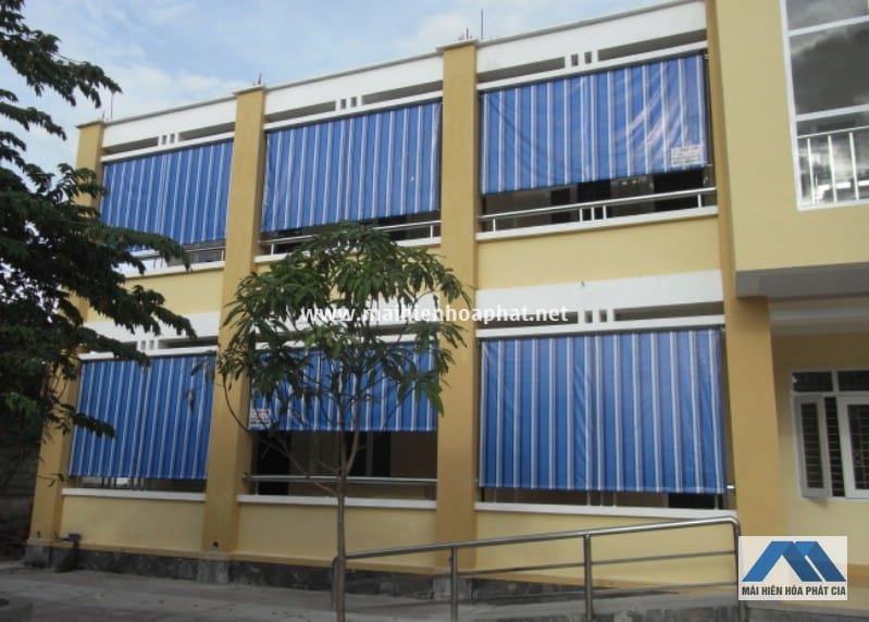 Bạt che nắng mưa HÒA PHÁT